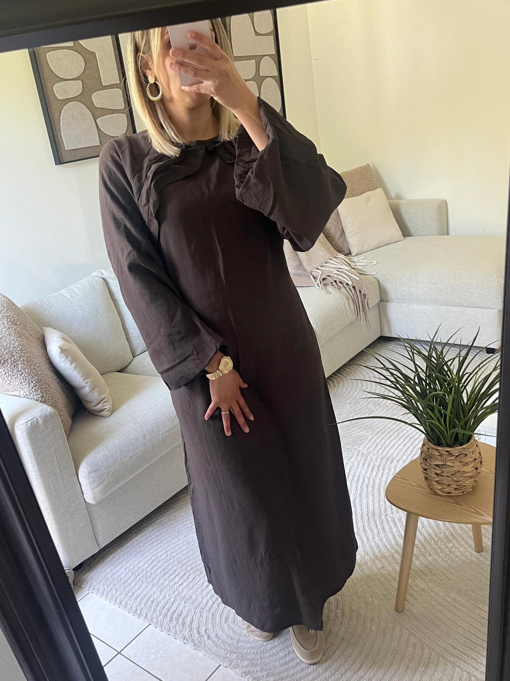 Robe marron foncé